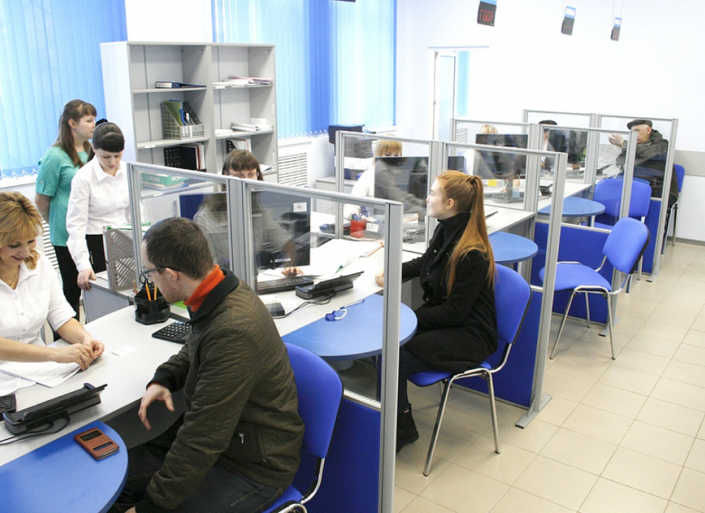Компания «Технологии Будущего» установила электронную очередь NEURONIQ в новых офисах Газпрома в Вологде